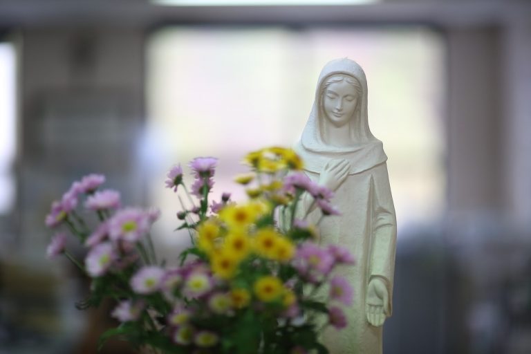Figury Matki Bożej – jakie wizerunki Maryi są najbardziej znane?