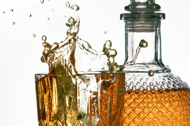 Karafka do whisky – dlaczego warto jej używać?