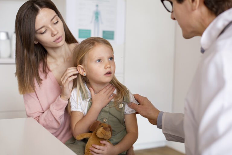 Kiedy zapisać dziecko do alergologa?