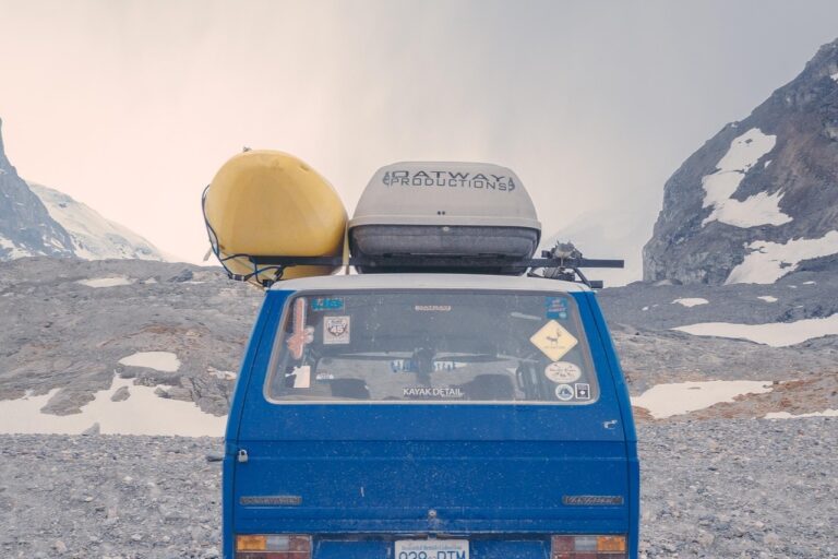 Bagażniki dachowe Katowice – wygodny wynajem wysokiej jakości bagażników